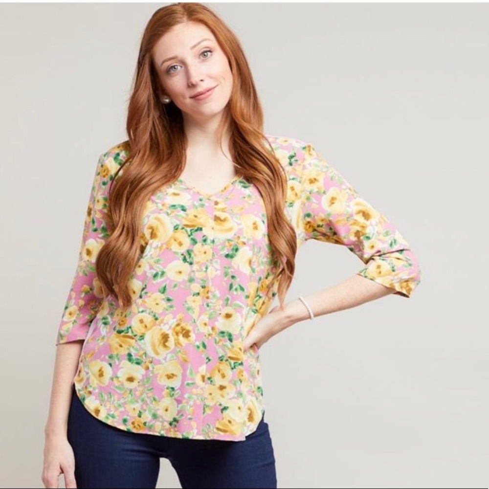 Floral blouse with three Quarter Sleeves